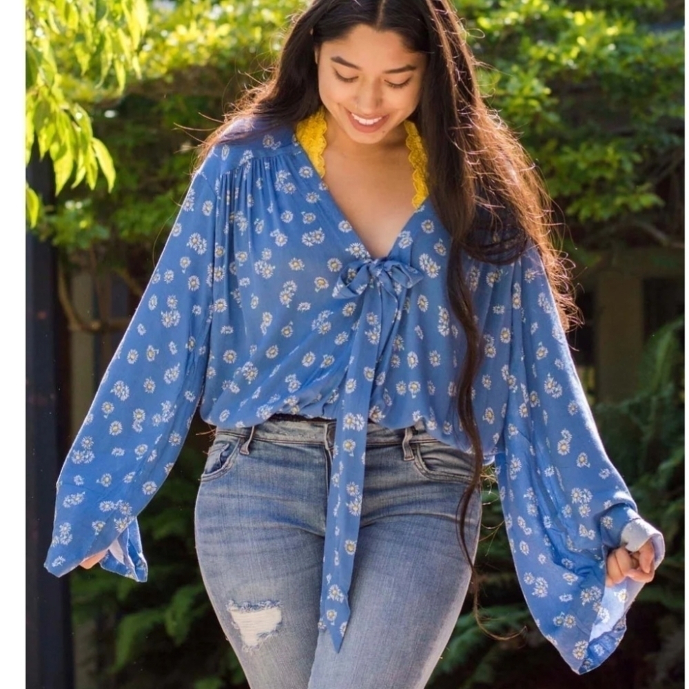 Free People Tops Free People Forties Feel Bell-Sleeve Bodysuit Small - Picture 1 of 8